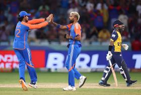 2025 Asia Cup Hardik Pandya 4K wallpaper
