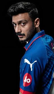 Delhi Capitals Axar Patel 4K Wallpaper Download