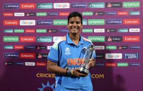 Indian cricket Deepti Sharma 4K wallpaper
