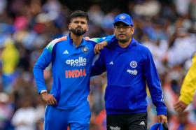 భారత క్రికెట్ ఆటగాడు శ్రేయస్ అయ్యర్ వాల్‌పేపర్