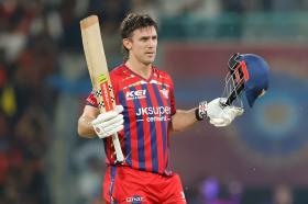 Mitchell Marsh cricket match 8K wallpaper