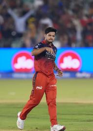 RCB Player Rasikh Salam HD wallpaper Download